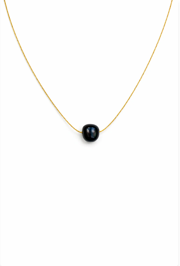 Solé Luxe Pearl Necklace