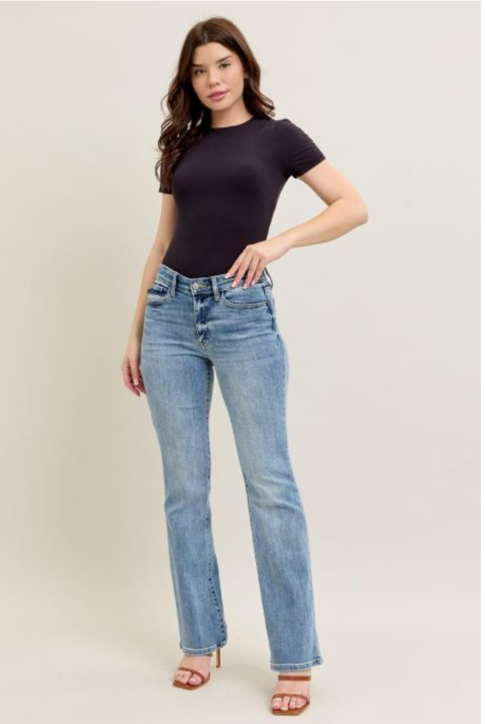 Judy Blue CORE Mid-Rise Bootcut Jeans