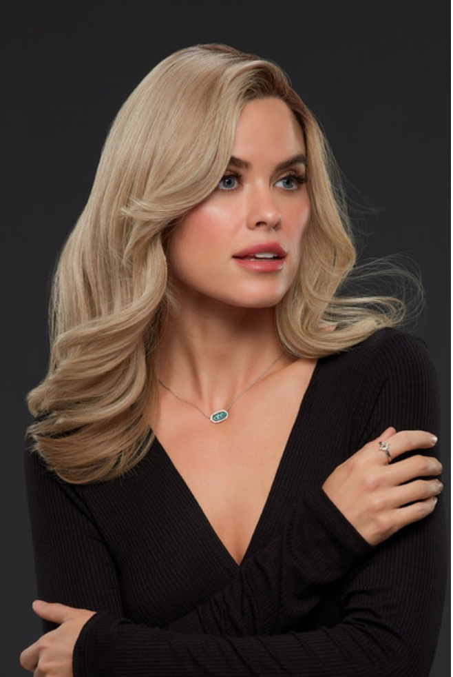 Sienna wig - style view