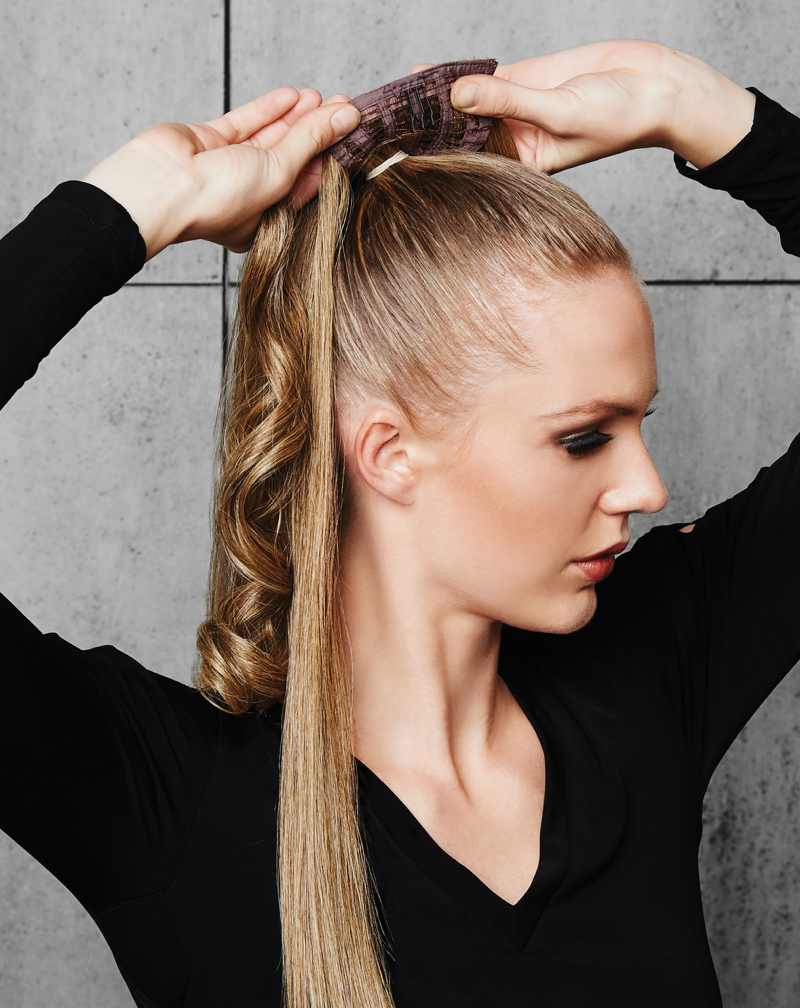 25 inch Straight Pony by hairdo - lifestyle 4