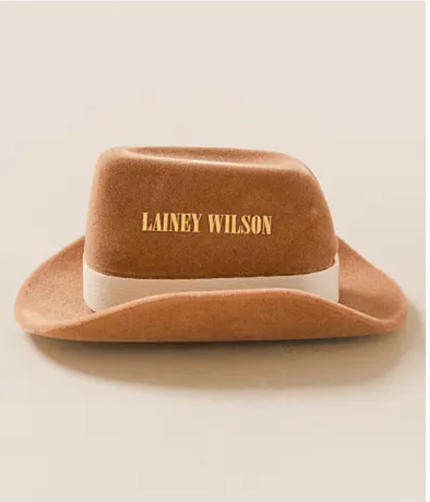 Lainey Wilson Bull Head Stretch Ring