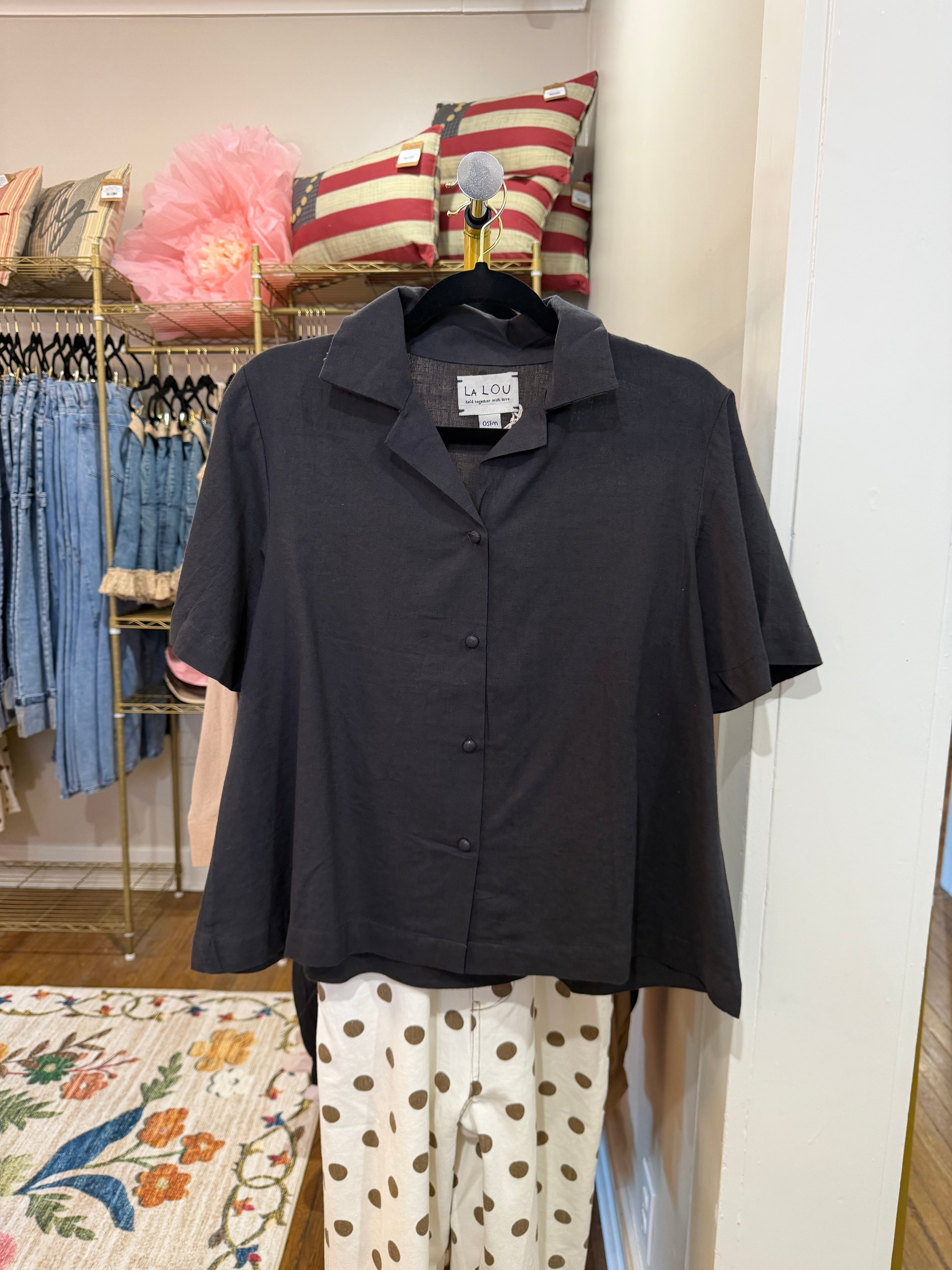 La Lou Button•Front Top